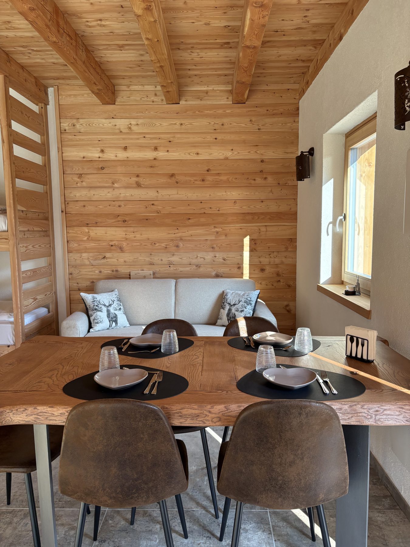 Zona giorno dello Chalet Sissi